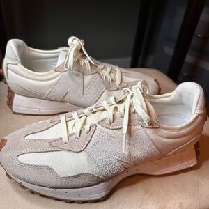 327 speckle New Balance size 9